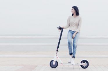 (Updated) Deals: Xiaomi MIJIA M365 Mi Scooter $379